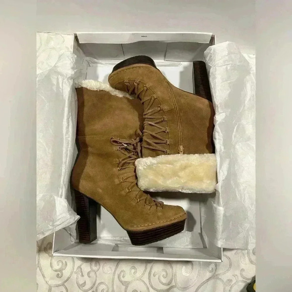 NIB!Calvin Klein Keona suede Wood heel lace up boot size 9 - Picture 10 of 12